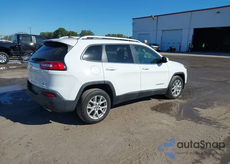 2016 Jeep Cherokee Latitude из США, поврежденный, VIN 1C4PJLCS4GW247362